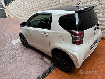 TOYOTA iQ - 2010 Unica 1300