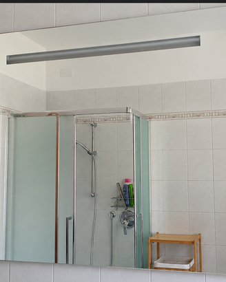 Specchio bagno con illuminazione led