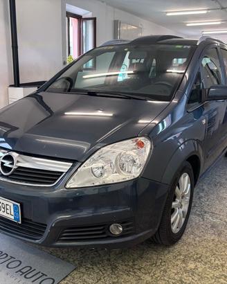 Opel Zafira 1.9 CDTI 101CV Club