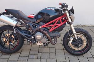 Ducati monster 796 Scivolata anno 2012