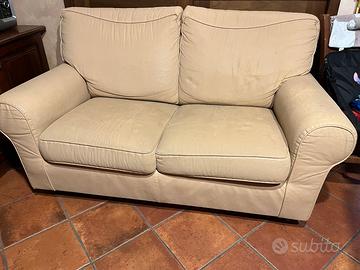 Divano ecopelle con rete in doghe letto singolo