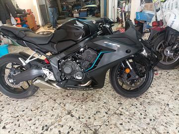 motore perfetto Honda CBR650R 2023
