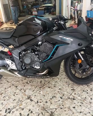 motore perfetto Honda CBR650R 2023