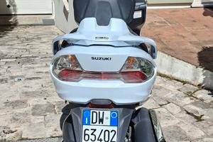 SUZUKI BURGMAN 400