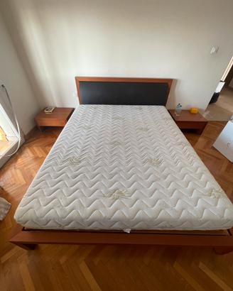 Poliform letto e comodini