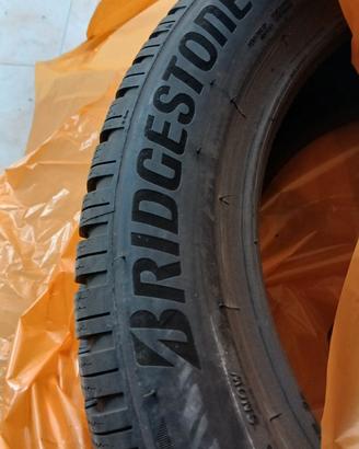 4 Pneumatici invernali Bridgestone 205 55 r17 95v