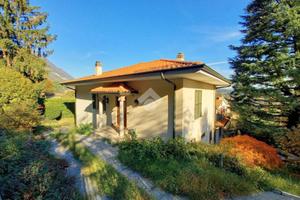 VILLA SINGOLA A PONTE LAMBRO