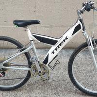 Mountain bike 26"Pininfarina personalizzata trek