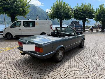 Auto BMW 320i cabrio