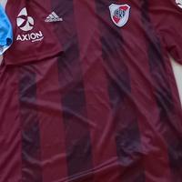 Maglie e sciarpe calcio