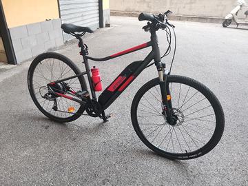 Bici trekking elettrica assistita RIVERSIDE 500