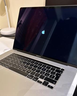 MacBook Pro 2019 16 pollici 32GB RAM, chip i7