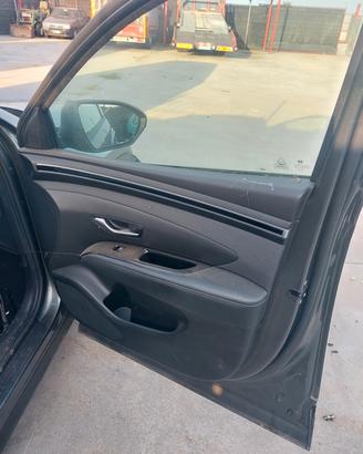 Alzavetro anteriore dx hyundai tucson 2021