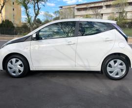 Toyota Aygo cambio automatico