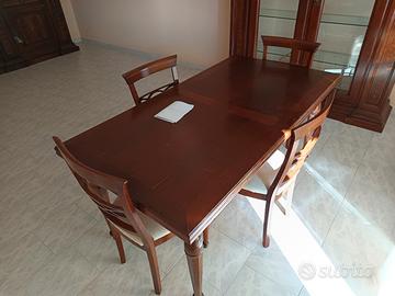 Sala da pranzo completa in legno massello