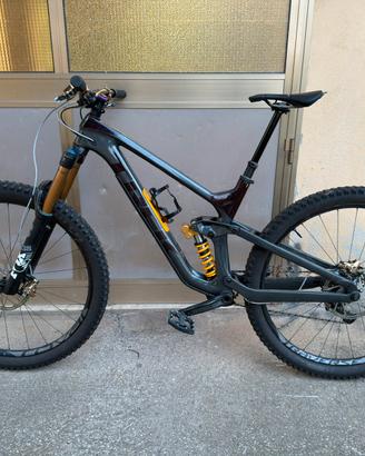 Trek slash M/L