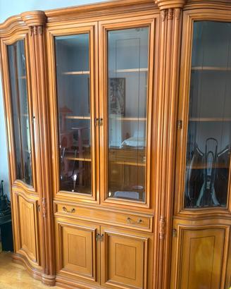 CREDENZA ELEGANTE IN LEGNO
