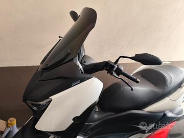 Yamaha x-max 300