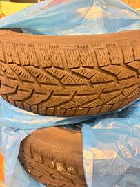 Set di 4 pneumatici invernali 205/55