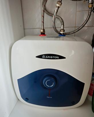 Scaldabagno elettrico ad accumulo ARISTON 10L