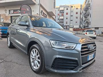 Audi Q3 2.0 TDI 150 CV S tronic * Navi * Garantita
