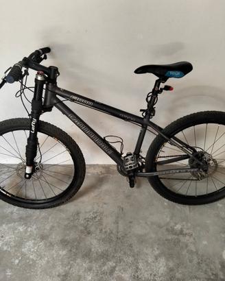 Montan bike connondole f 100