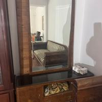 Toilette con specchio