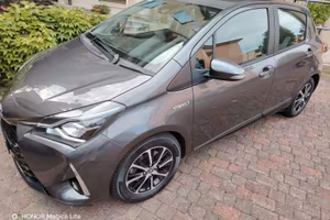 TOYOTA YARIS HIBRID