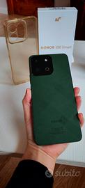 Honor 200 Smart