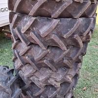 Pneumatici 8.25-16 8.25Ã--16 8.25 r16