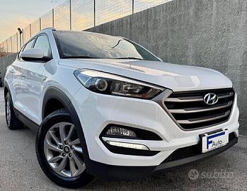 Hyundai Tucson 1.7 CRDi,Navi,Retrocamera,Led diurn