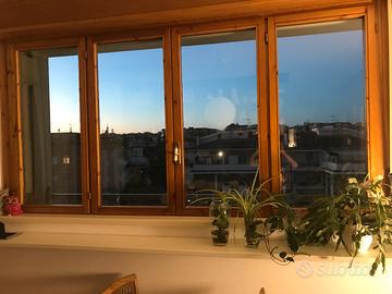 finestra in pino di Svezia 