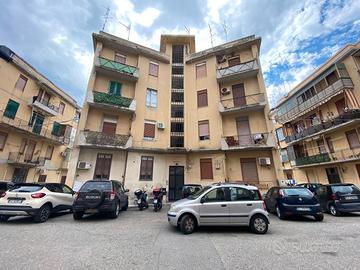 Trilocale oltre accessori in Via Marecchia