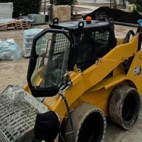 Minipala cat 242b TURBO con high flow + accessori