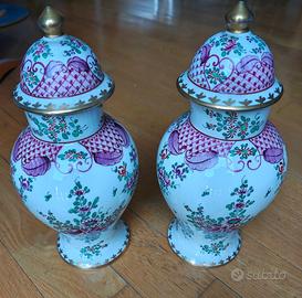 Coppia Vasi Porcellana Limoges marchio "M. Frères"