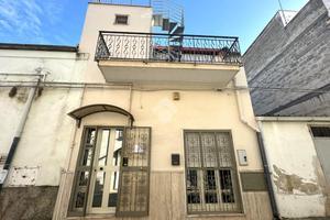 CASA INDIPENDENTE A CANOSA DI PUGLIA