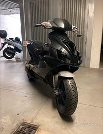 Aprilia SR R