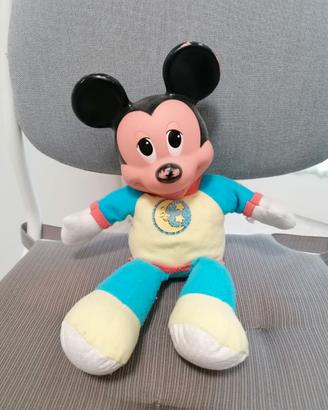 Topolino pupazzo