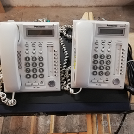 Centralino telefonico Panasonic più telefoni