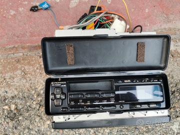 Stereo pioneer vintage con mangiacassette
