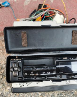 Stereo pioneer vintage con mangiacassette