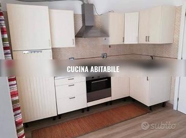 INFERNETTO BiLOCALE ARREDATO CON TERRAZZO PRIVATO