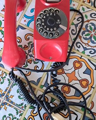 telefono rosso Safnat Milano 