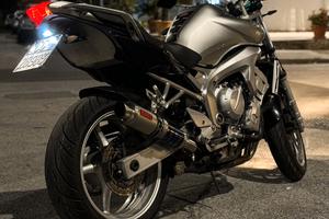 Yamaha FZ6