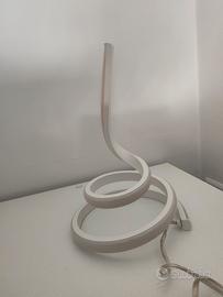 Lampada da comodino design moderno LED