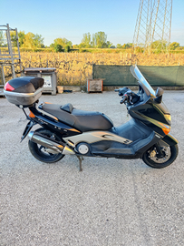 Yamaha T-max 500 ie del 2004
