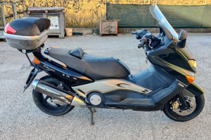 Yamaha T-max 500 ie del 2004