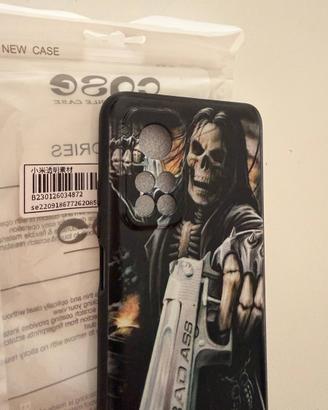Cover per telefono con teschio e pistola