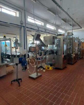 Linea di Imbottigliamento IBT 2.000 bottiglie/ora