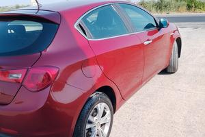 alfa romeo Giulietta 1,6 mjet 105 cv